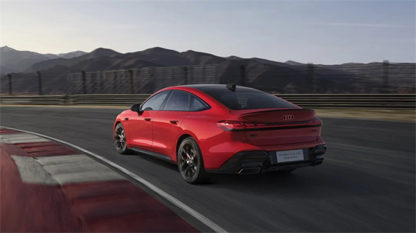 全新上汽奥迪A5L Sportback正式上市，限时臻享价25.99万元起